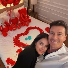 Famosos reproduzem foto de Vini Jr. e Virginia