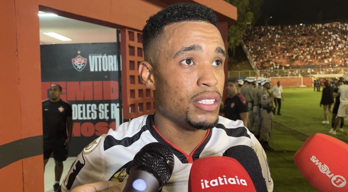 Artilheiro do Vitória, Alerrandro reage à derrota para o Corinthians