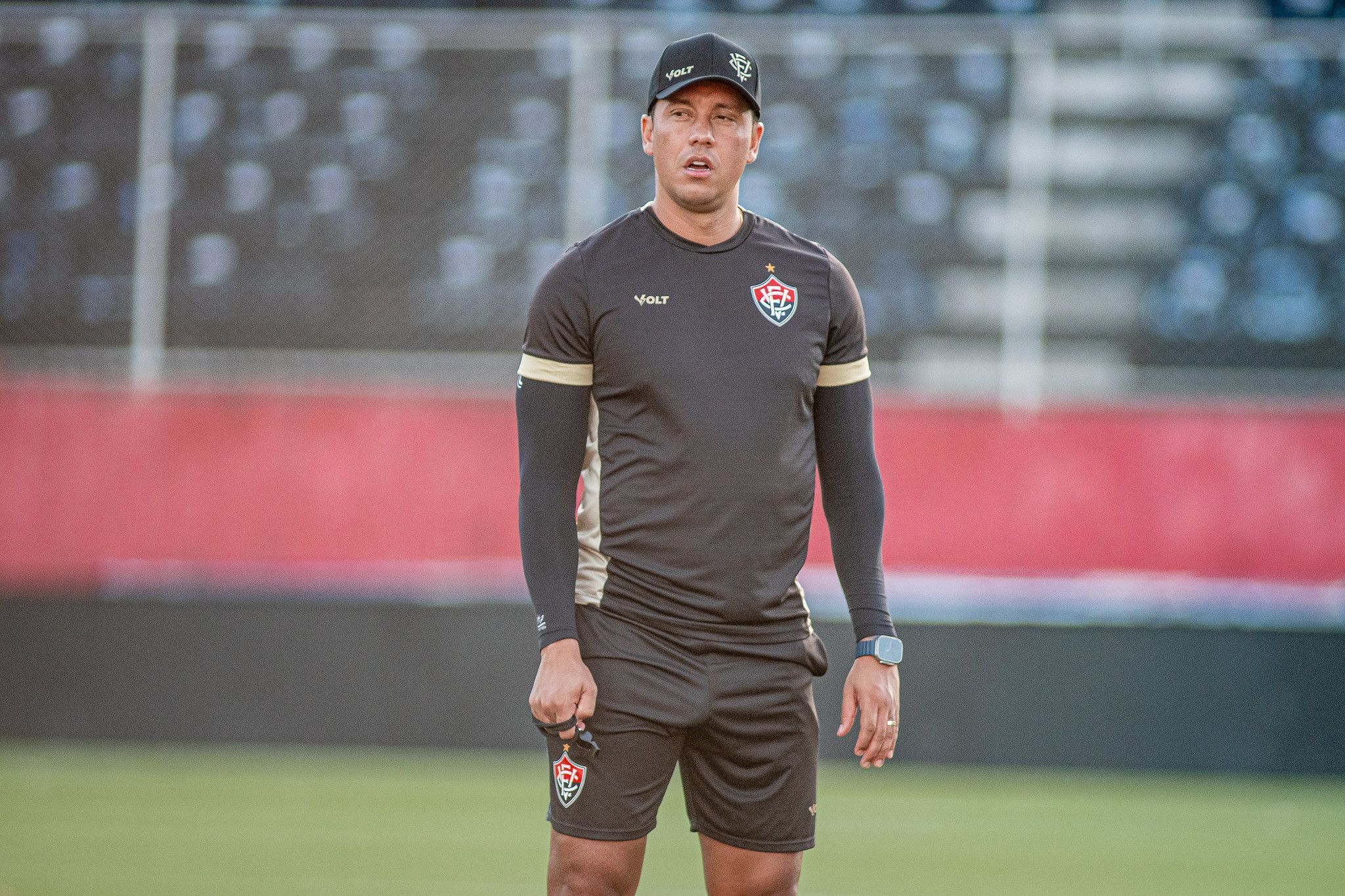 Escalação do Vitória: Carpini define time com surpresa para enfrentar Fluminense