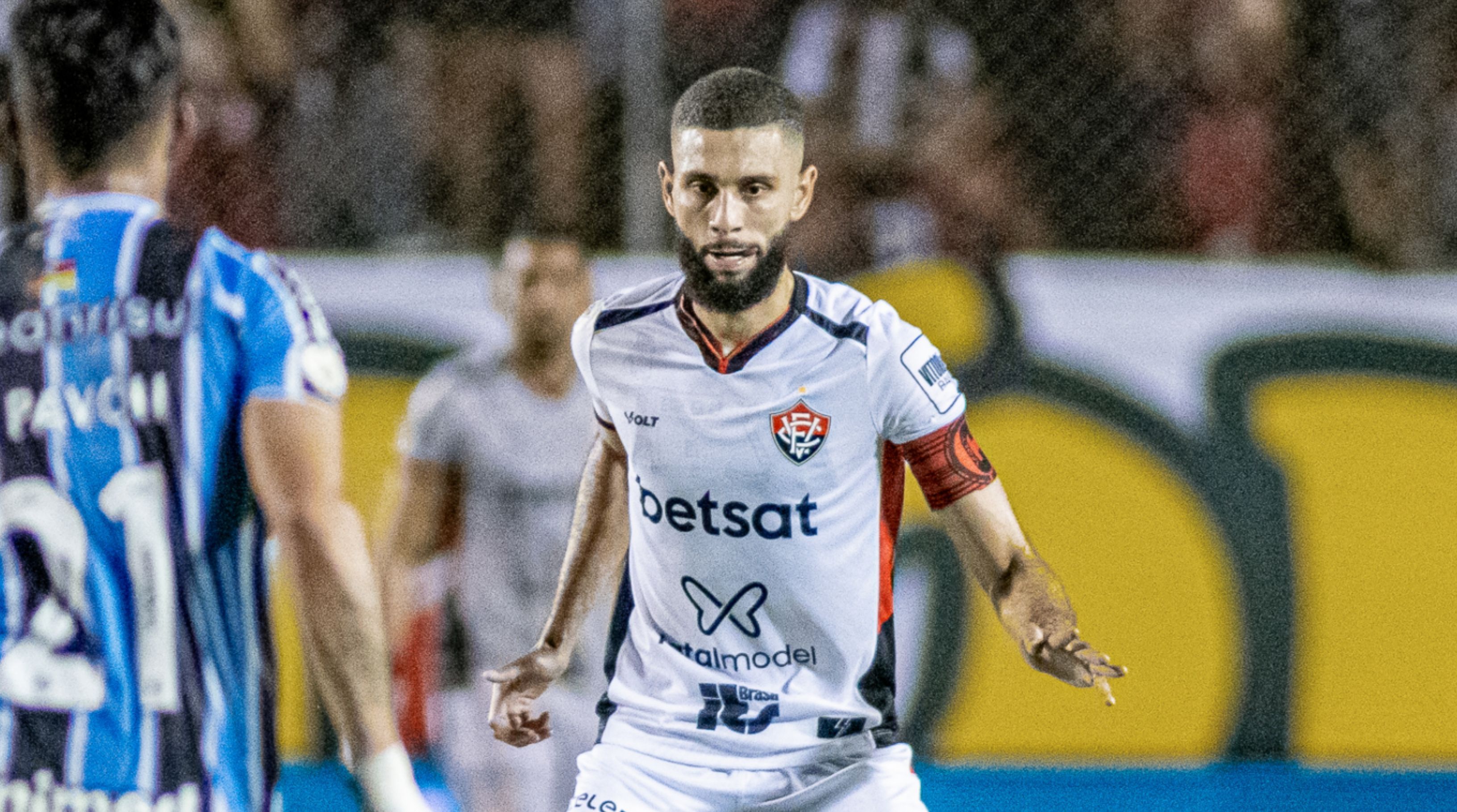 Wagner Leonardo fica no Vitória? Veja o que disse zagueiro ex-Cruzeiro