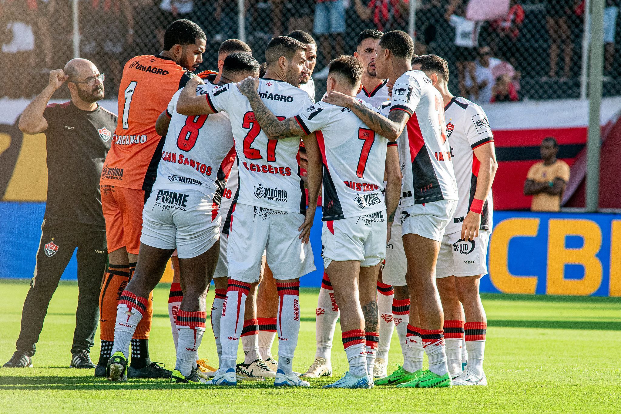 Vitória tentará quebrar tabu de 10 anos contra o Fluminense; entenda