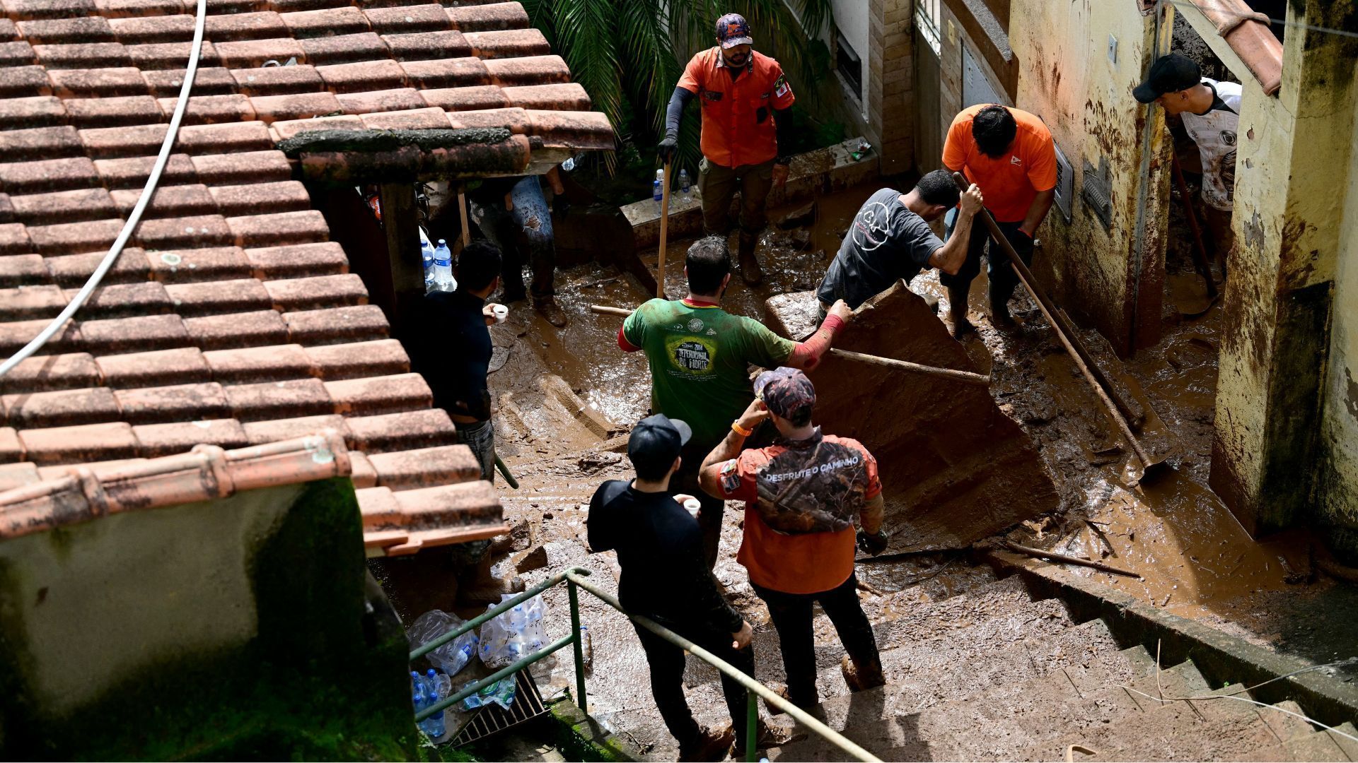 Volta a chover em Juiz de Fora, e Defesa Civil emite alerta de deslizamentos