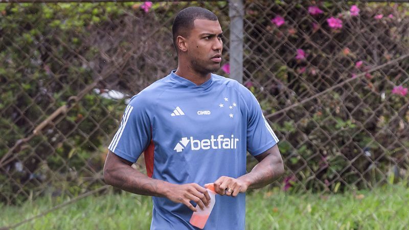 Por que Walace, do Cruzeiro, foi cortado de jogo contra o Criciúma?