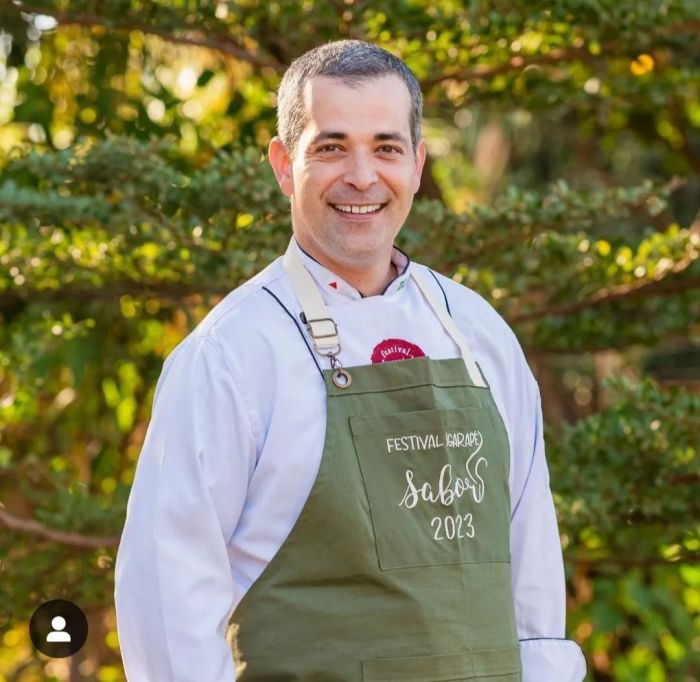 Chef Renato Lobato ensina a fazer o Pavê de Panettone Chef Renato Lobato ensina a fazer o Pavê de Panettone