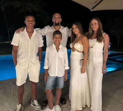 Veja como os jogadores do Fluminense curtiram a passagem de ano