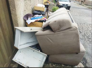 Família teve casa destruída após forte chuva