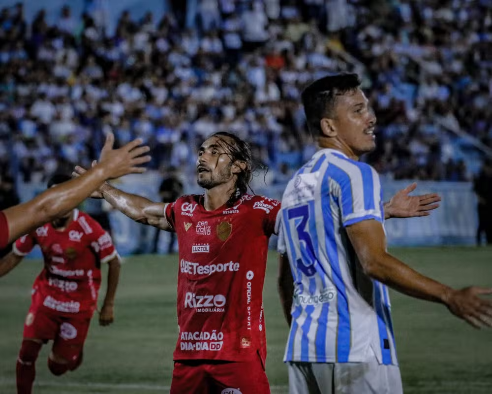 Ex-Cruzeiro é anunciado por clube que está sem divisão no futebol brasileiro