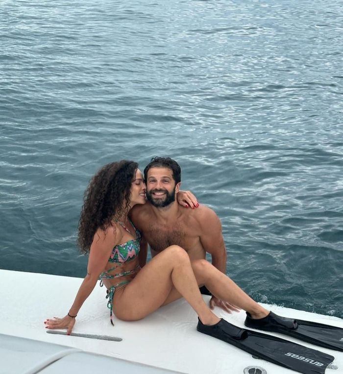 Clima de romance total entre Duda e Michele Clima de romance total entre Duda e Michele