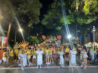 Desfile dos Blocos Caricatos no Carnaval BH 2024