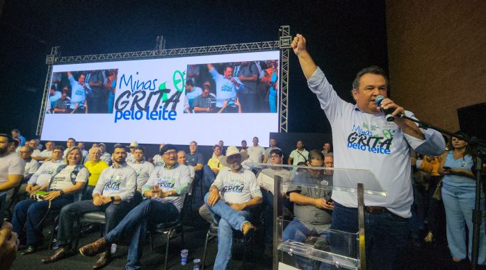 Thales conclamando os produtores a não desanimarem no dia do 'Minas Grita pelo Leite' Thales conclamando os produtores a não desanimarem no dia do 'Minas Grita pelo Leite'