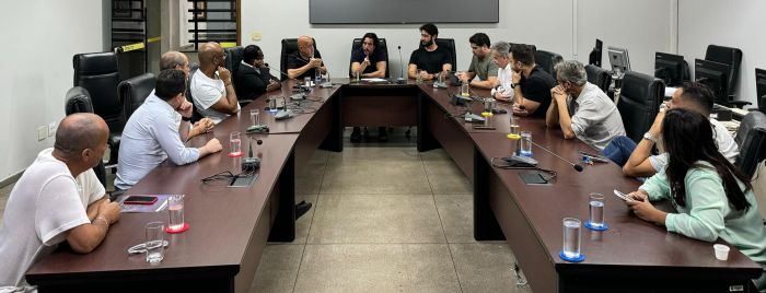 Reunião de grupo do presidente Gabriel Azevedo na Câmara selou mudanças de vereadores para o MDB e Republicanos