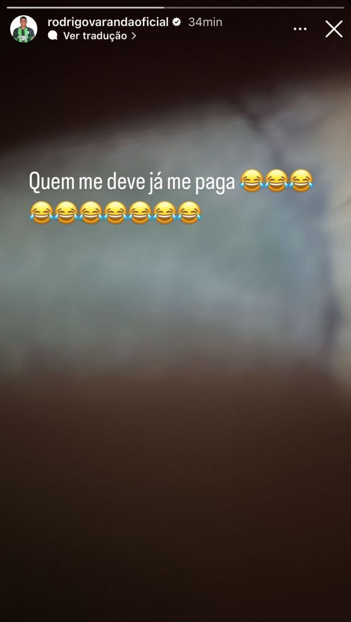 Rodrigo Varanda provoca a torcida do Cruzeiro após o segundo gol do Atlético sobre o time celeste no jogo de ida da final do Campeonato Mineiro