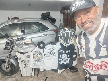 Torcedor do Atlético viaja de moto para acompanhar jogo da Libertadores