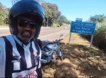 Torcedor do Atlético viaja de moto para acompanhar jogo da Libertadores