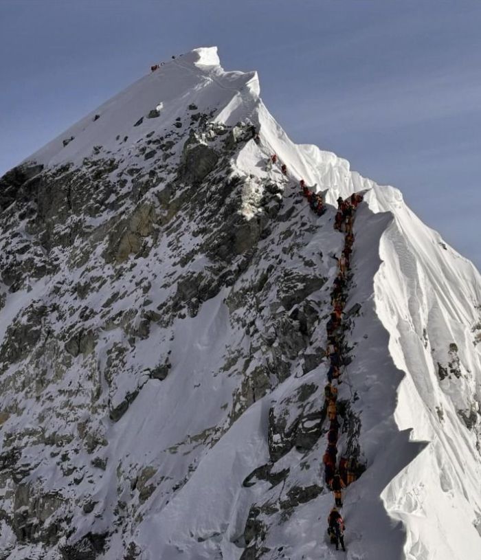 Monte Everest escalado pelo atleticano Fábio Natali Costa