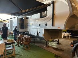 Motorhomes na área interna do Mineirão