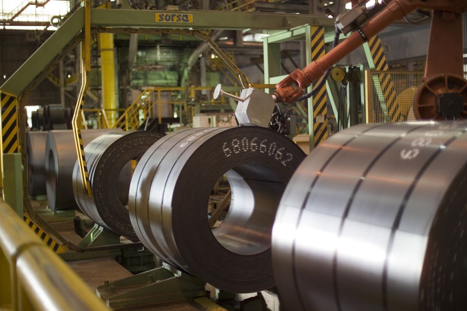 ArcelorMittal paralisa obras de expansão em João Monlevade
