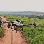 Drones em alta no campo; operador do equipamento pode ganhar até R$ 40 mil