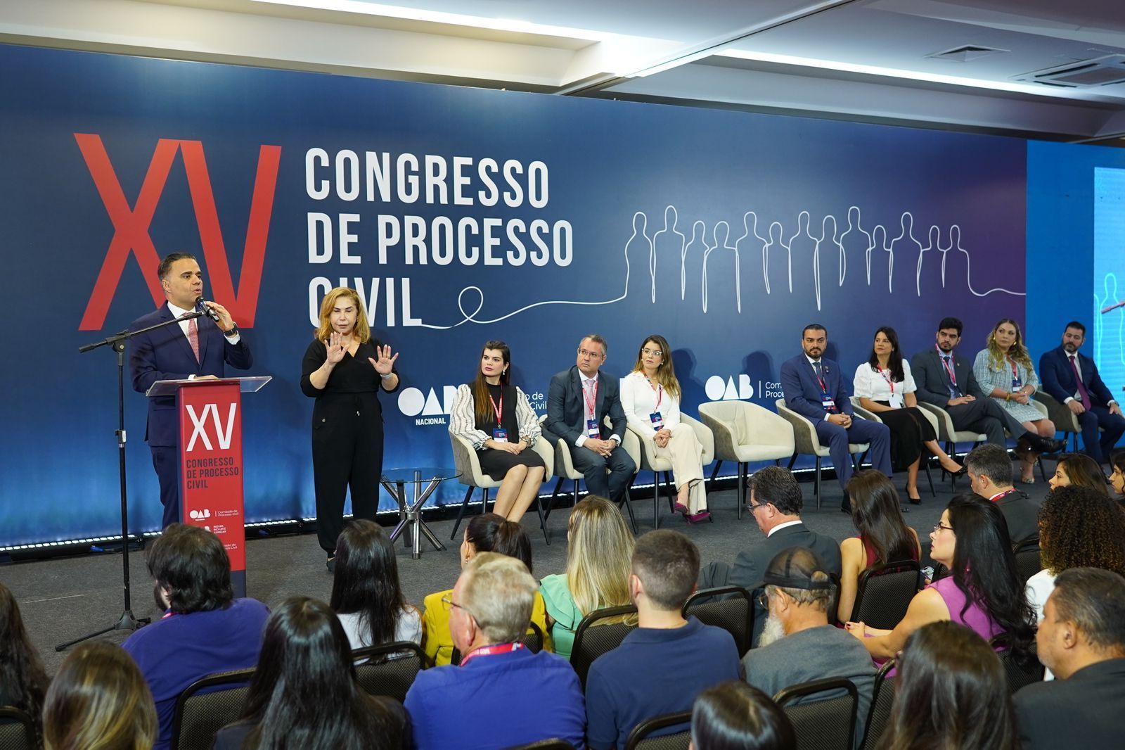 OAB-MG realiza congresso com presença maciça de advogados de todo o Estado