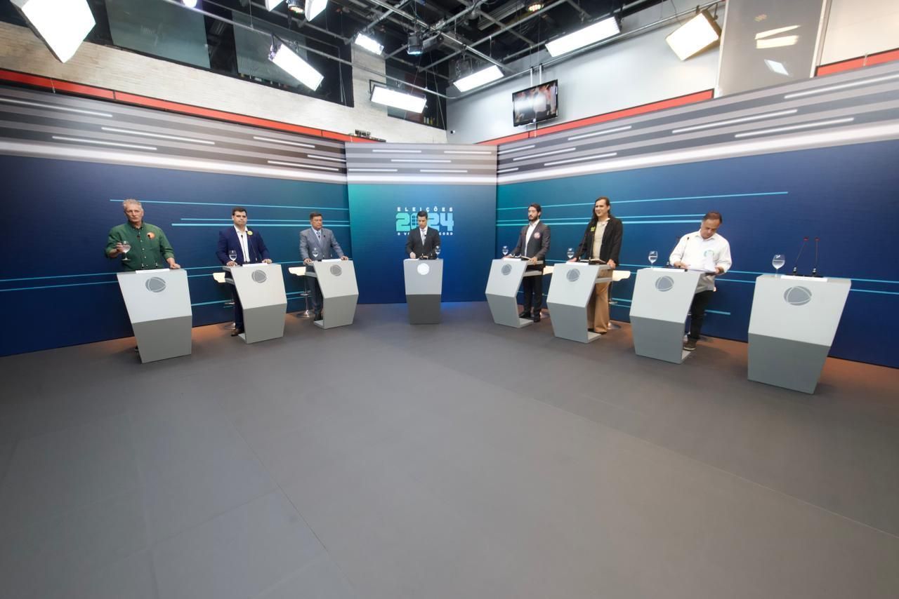 Debate em BH: seis candidatos participam, Fuad não comparece