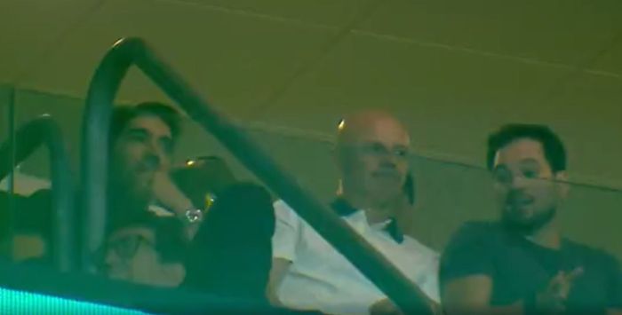 Abel nas tribunas do Allianz Parque 