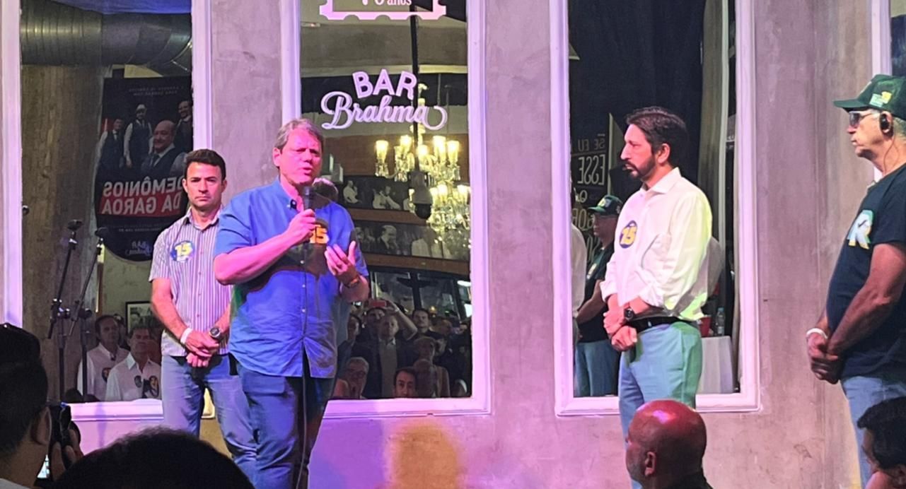 Eleição em SP: Tarcísio chama ‘tias do zap’ para impulsionar campanha de Nunes