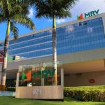 MRV completa 45 anos e comemora mais de 500 mil chaves entregues