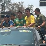 Engler faz último ato de campanha antes do primeiro turno com Eduardo Bolsonaro, Cleitinho e Nikolas Ferreira
