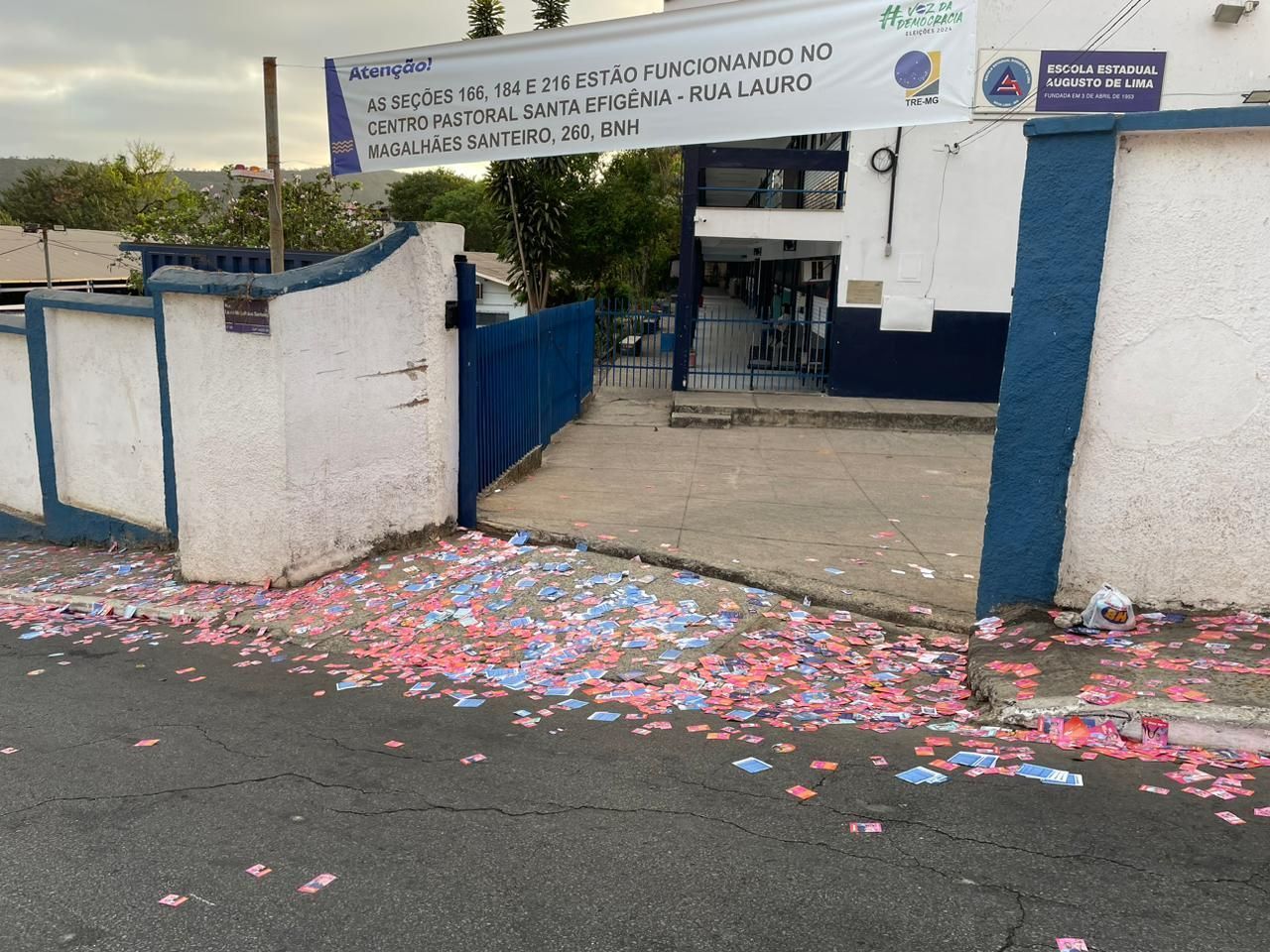 Santinhos já 'inundam' BH e Região Metropolitana neste domingo (6)