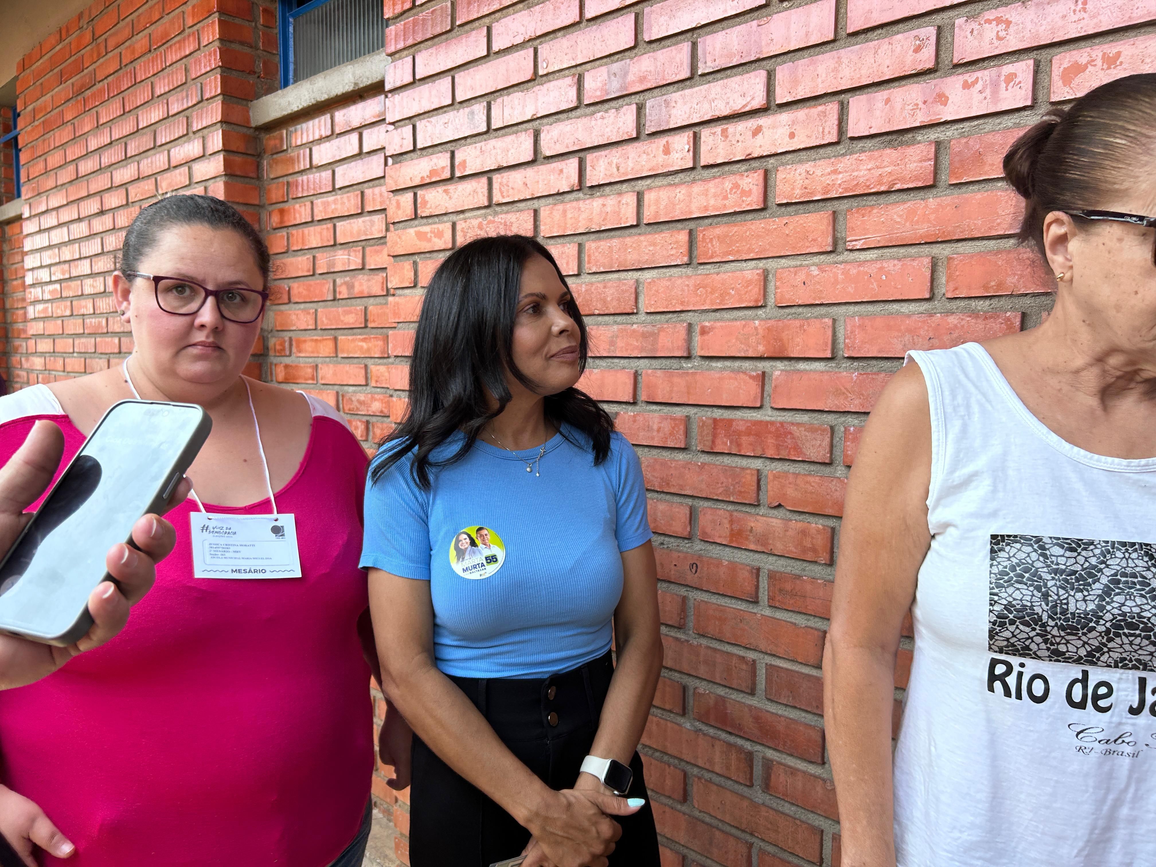Marta Murta vota em Vespasiano, se diz ansiosa e confiante: 'Povo quer mudança'