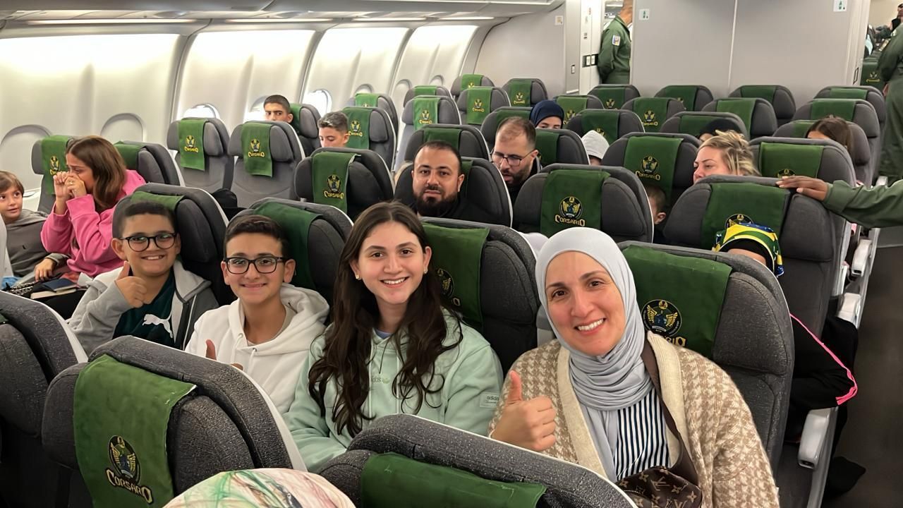 Segundo voo de repatriados decola do Líbano com 227 brasileiros e três animais de estimação