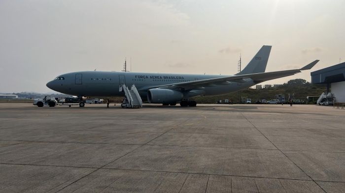 Avião com brasileiros repatriados do Líbano pousou nesta terça-feira em São Paulo