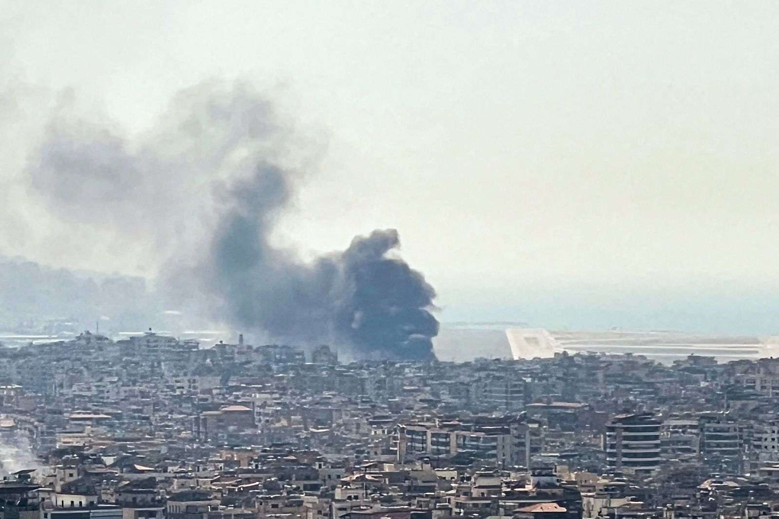 Israel intensifica ataques terrestres contra o Hezbollah no sul do Líbano