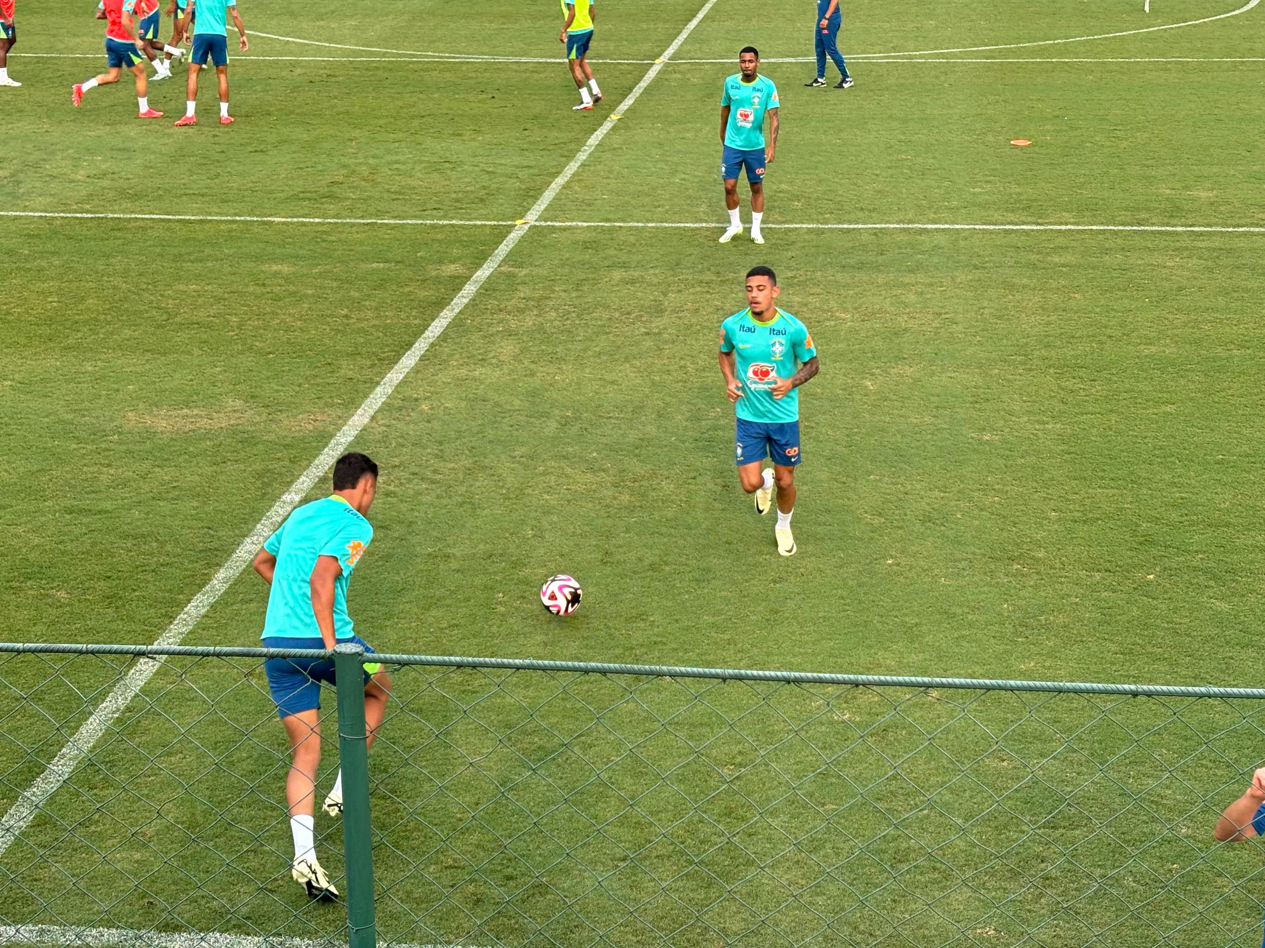 Trio do Palmeiras reforça treino da Seleção Brasileira em São Paulo