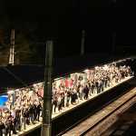 Trem do metrô de BH dá problema, causa superlotação e estação é fechada nesta quarta (9)