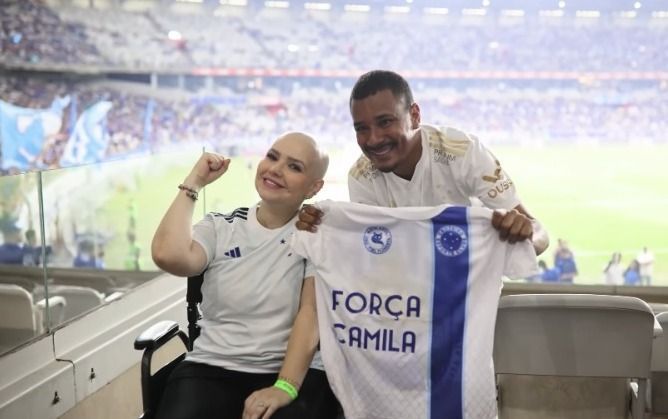 Esposa de ex-Cruzeiro, Camila Campos faz apelo e alerta sobre câncer de mama
