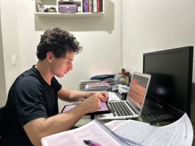 Igor estudante mineiro com TDAH tenta atendimento especializado na Justiça, após negativa do Inep