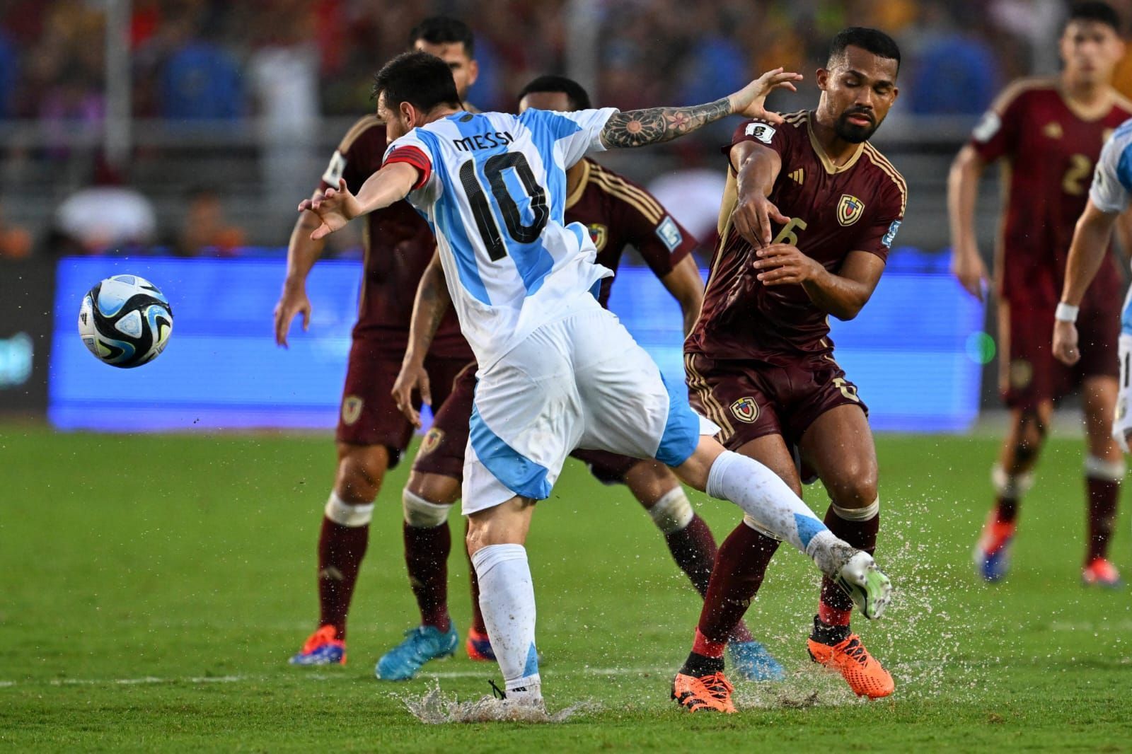 Com Messi de volta, Argentina só empata com a Venezuela pelas Eliminatórias