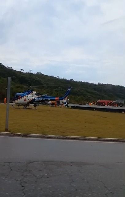 Corpos dos tripulantes que estavam em helicóptero que caiu em Outro Preto são encontrados