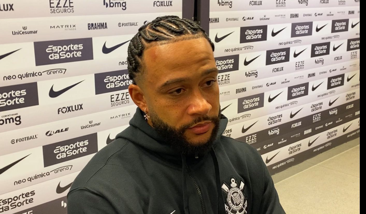 Memphis descreve primeiro gol pelo Corinthians e revela conversa com Garro