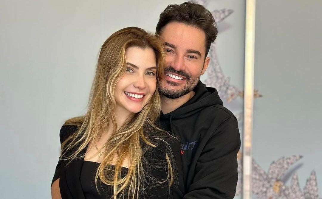 Fernando Zor mostra a namorada Lara Bissi em entrevista e se declara: 'estou de amor novo'