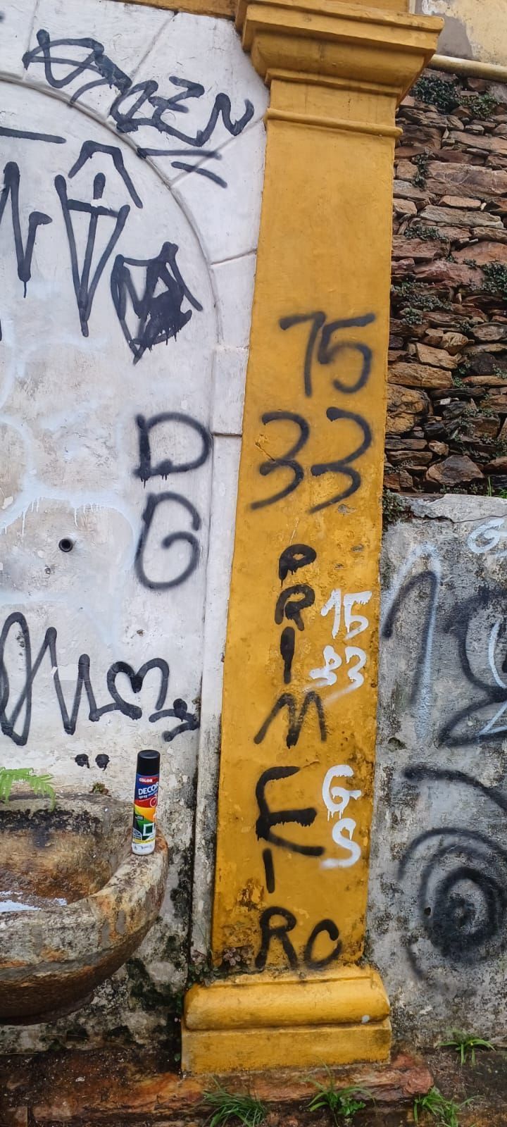 Suspeito de pichação é preso pela Guarda Municipal em Ouro Preto