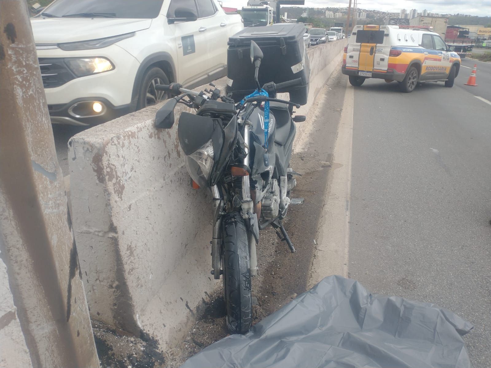 Motociclista de 20 anos morre em acidente no Anel Rodoviário de BH