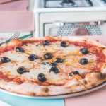 Cadê a azeitona? Preço dispara e pizzarias reduzem o ingrediente nas receitas