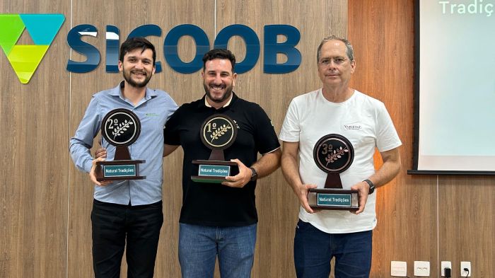 Categoria Cereja Descascada: André Anbrellini (Fazenda Primavera); Rodrigo Crimaudo Mendes (Fazenda Sequóia); Sérgio Meirelles (Fazenda Alvorada)