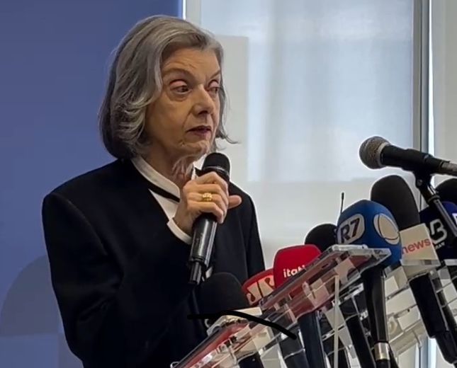No CDE, Cármen Lúcia dá atualizações sobre o 2º turno das eleições