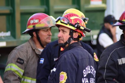Prédio de dez andares desabou na cidade Villa Gesell, na Argentina