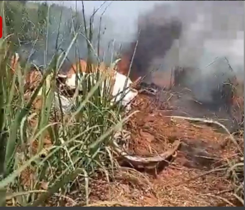 Avião da FAB cai em SP após colisão com outra aeronave