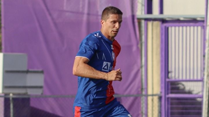 Filho de Simeone é acusado de racismo em partida na Espanha; entenda