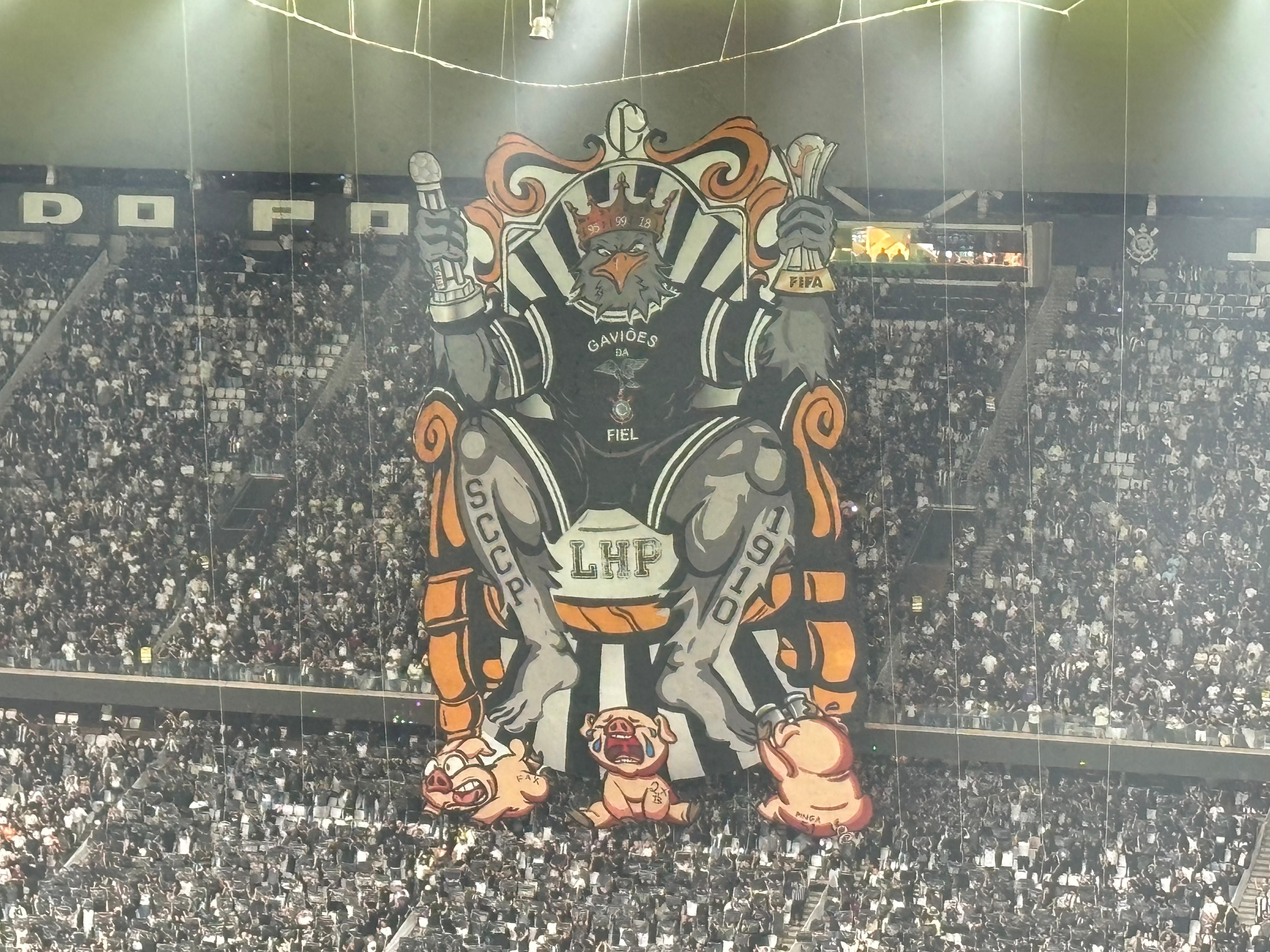 Cabeça de porco, Mundial e provocações inflamam Corinthians contra o Palmeiras